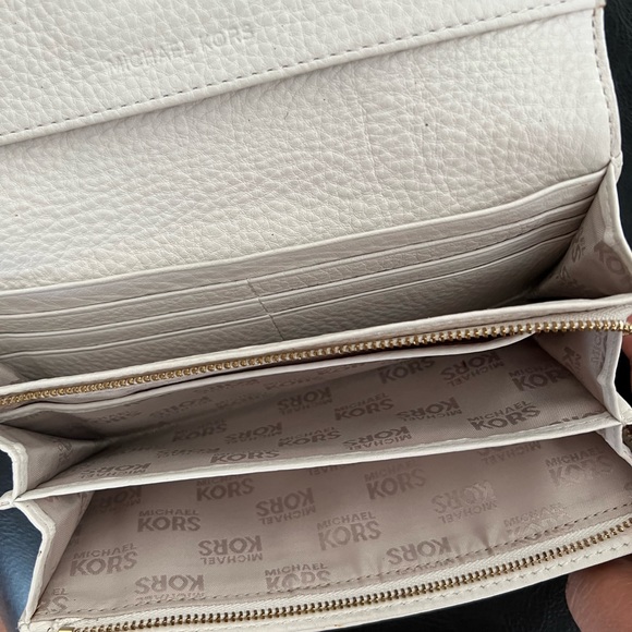 MK wallet - Picture 4 of 4